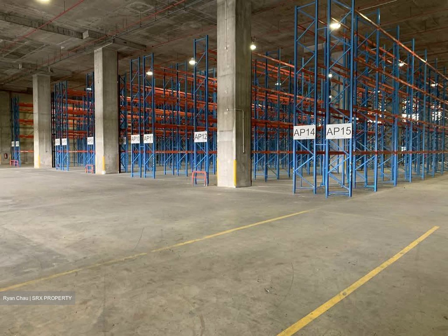 Upper Bukit Timah Road (D21), Warehouse #581725771